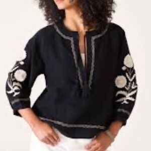 NWT Voyageur by MERSEA Palermo Linen Embroidered Top in Black- Small